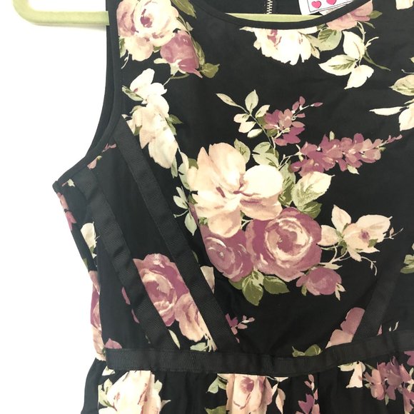 Purple and White Floral Print Dress - Picture 4 of 7